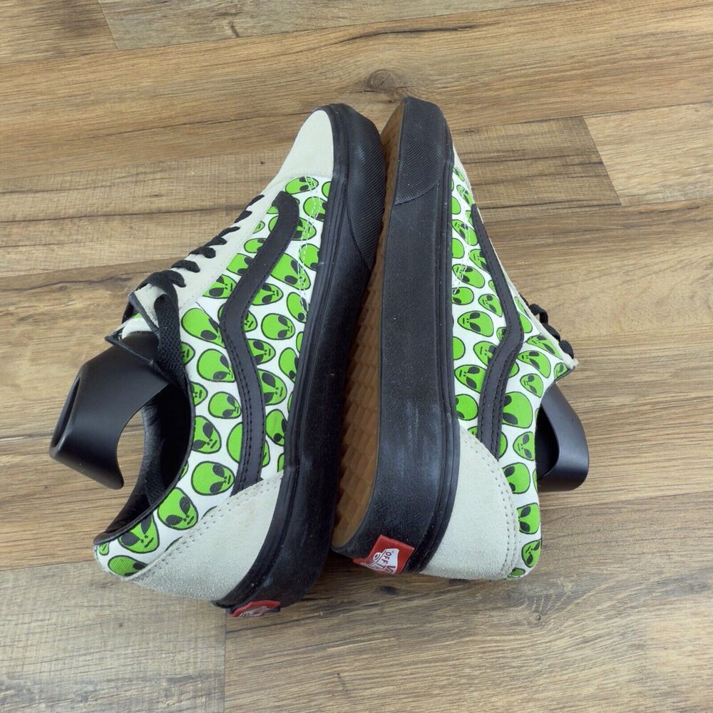 Vans Size 9.5 W|M 8 Unisex Custom Alien Skate Bla… - image 3